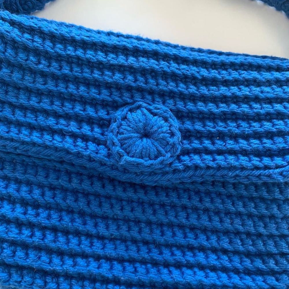 cobalt blue crochet bag / pouch with button - Picture 3 of 6